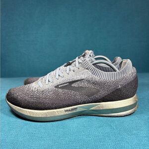 Brooks Men’s Levitate 2 Gray Silver Running Shoes Sneakers Size 11.5